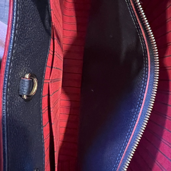 Louis Vuitton Navy Monogram Empreinte Montaigne MM - Picture 9 of 17